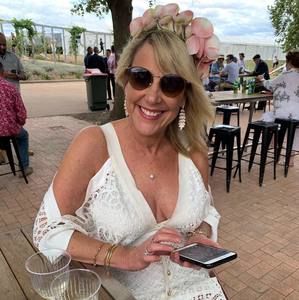 Meet your Posher, Lynne